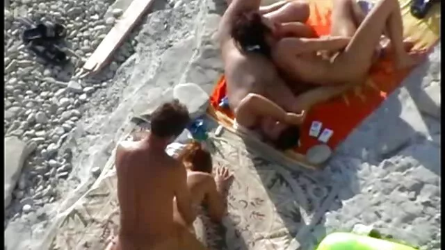 Una joven asiática consigue un trabajo de stripper y folla con peliculas xxx online gratis un agente