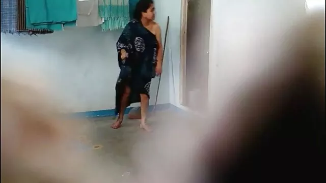 Un alumno de una escuela pedagógica crea una práctica sobre cómo lesbianas videos en español comportarse en un futuro trabajo.