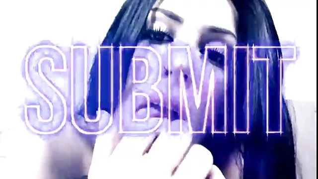 Masajista lesbiana con sus peliculas pprno en español dedos excita a una novia sexy