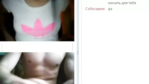 Un tipo se folla a una pelirroja con un gran porno en familia español culo en anal y coño