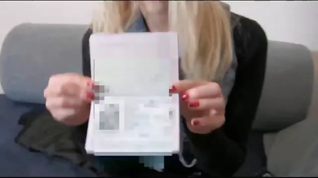 Una joven morena quería sexo peliculas completas en castellano xxx y sedujo al jardinero
