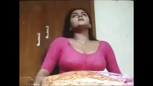 El ver videos pornográficos en español tipo llenó de esperma el pubis peludo de la chica