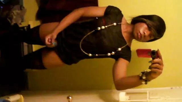 La esbelta rubia Alexis Grace en lencería negra folla videos xxx de maduras españolas con un hombre