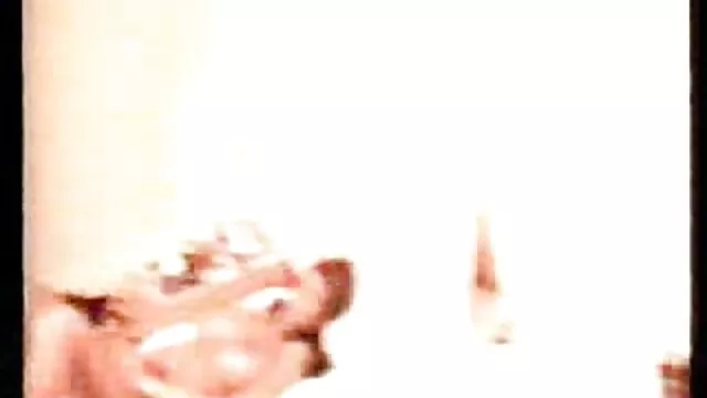 Un tio video prono en español lindo se folla a una pelirroja pelirroja y se corre en su anal