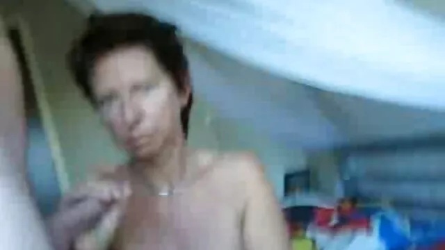 Un tipo flaco se pajea su polla peliculas porno en espanol gratis irrealmente larga
