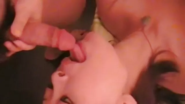 Pequeña nena hentai bombeada y deshuesada porno subtitulado gratis