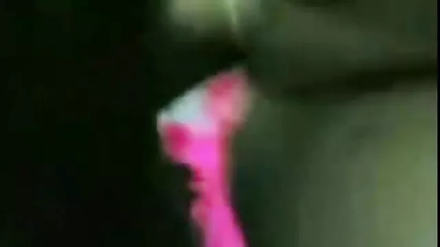 Una joven belleza muestra de lo españolas gordas follando que es capaz